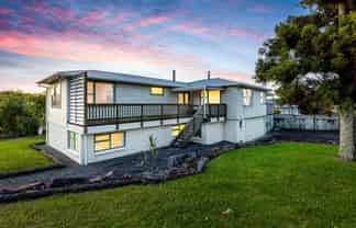 18 Lavelle Road, Henderson