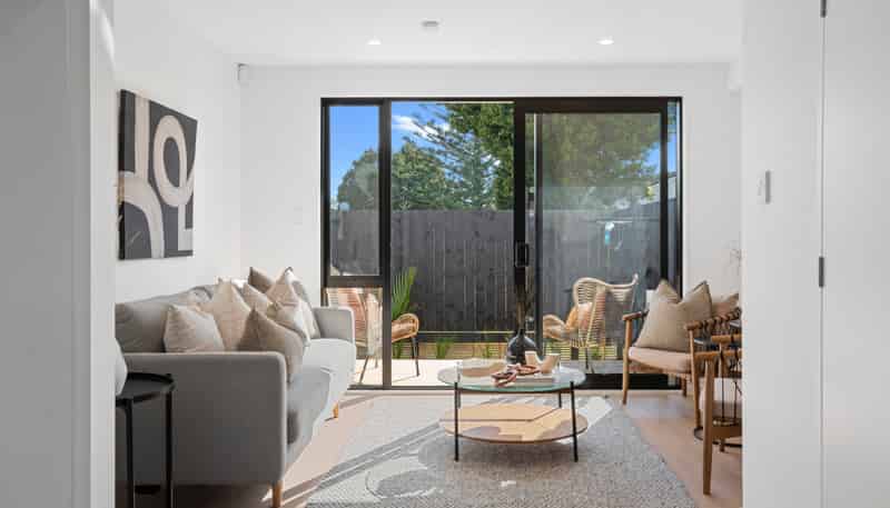 4/3 Derrett Place, Mangere Bridge