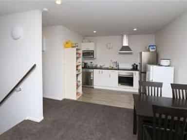 5/100 Knighton Road, Hillcrest