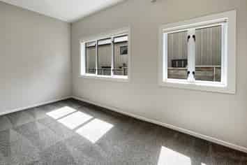 122 Selwyn Avenue, Mission Bay