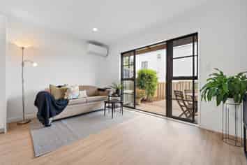 43/8 Carolina Place, Albany