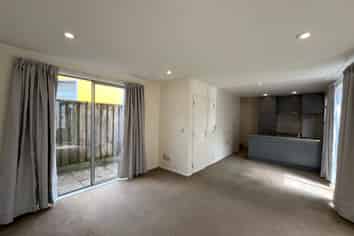 61/3 Wagener Place, Mount Albert