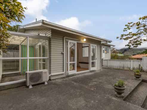 17 Pehi Kupa Street, Waikanae