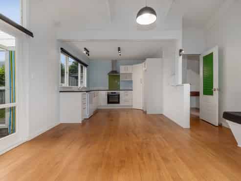 17 Pehi Kupa Street, Waikanae