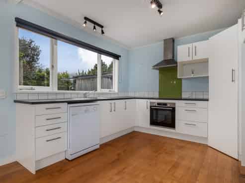 17 Pehi Kupa Street, Waikanae