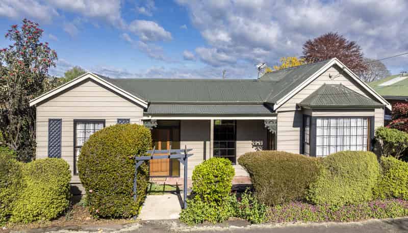 6 Queen Street, Mosgiel