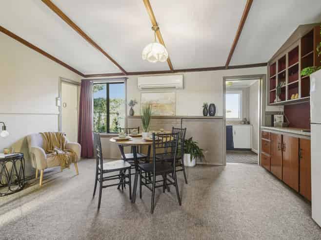 6 Queen Street, Mosgiel