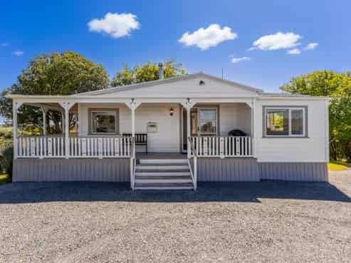 35 Oxford Street, Whakapirau