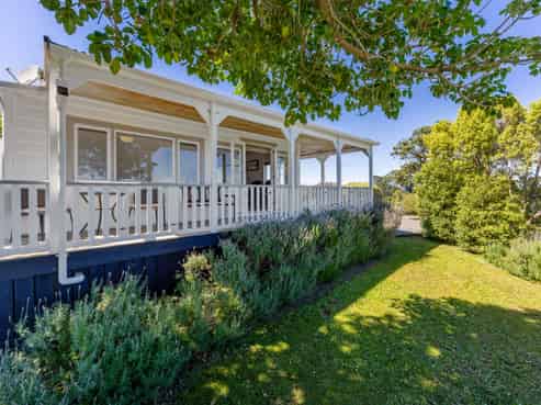 35 Oxford Street, Whakapirau