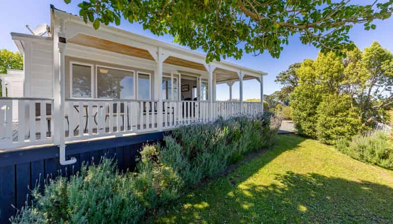 35 Oxford Street, Whakapirau