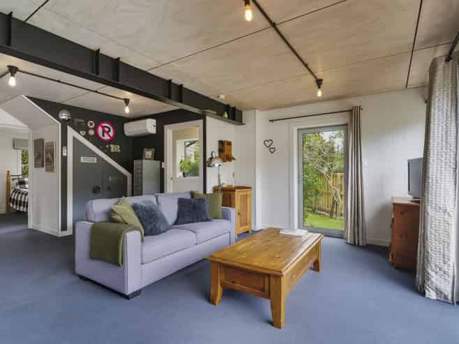 4 McIntosh Road, Brighton