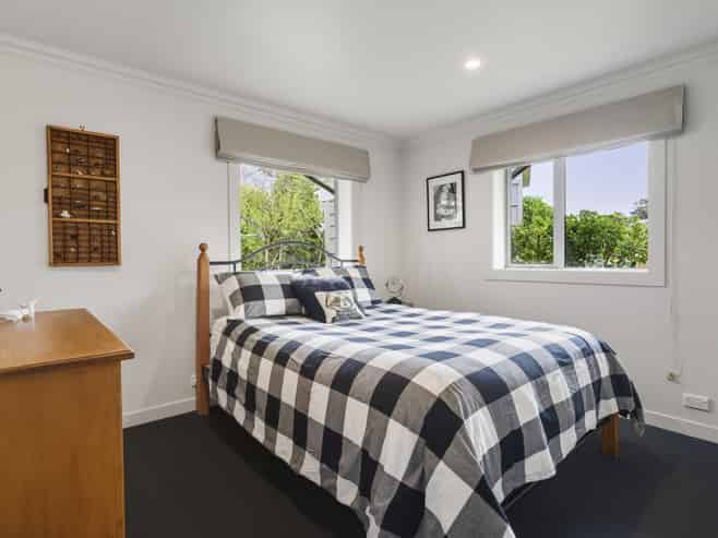 4 McIntosh Road, Brighton