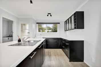 13 Oberon Street, Stratford