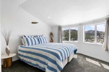 6/143 Cockayne Road, Khandallah