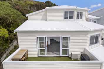 6/143 Cockayne Road, Khandallah