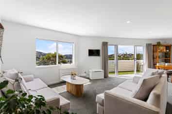 6/143 Cockayne Road, Khandallah