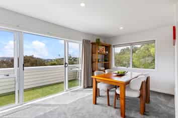 6/143 Cockayne Road, Khandallah