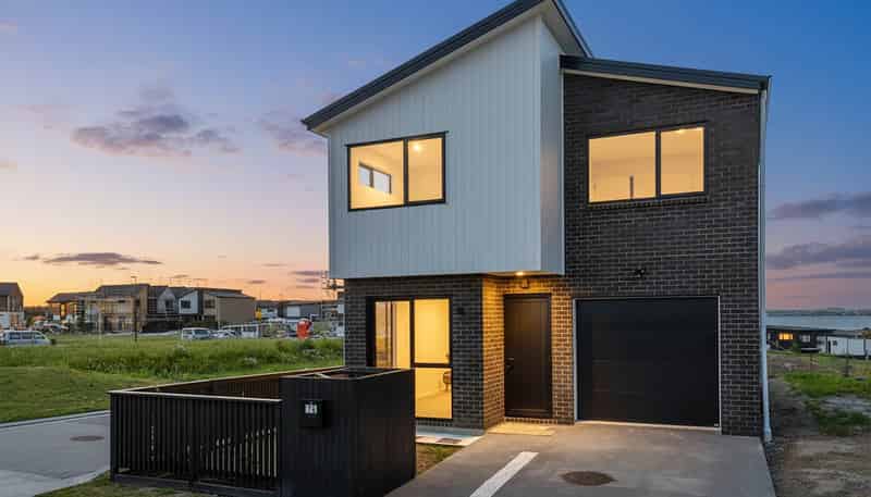 74 Picnic Point Road, Hobsonville