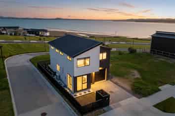 74 Picnic Point Road, Hobsonville