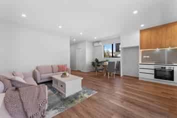 9A  Hiki Street, Hobsonville