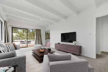 2/41 Merriefield Avenue, Forrest Hill