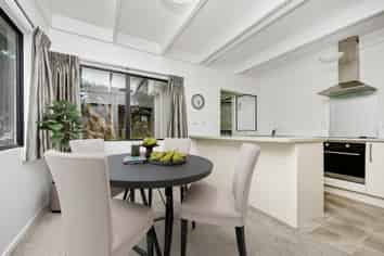 2/41 Merriefield Avenue, Forrest Hill