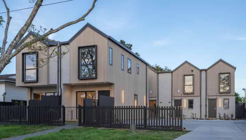 112A-F Beach Road, Te Atatu Peninsula