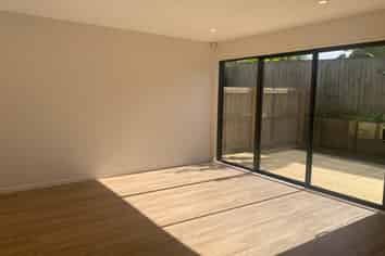 2/24 Higgs Road, Mount Wellington