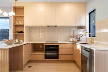 112D Beach Road, Te Atatu Peninsula