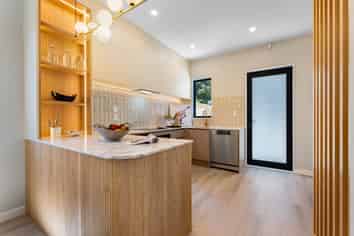 112C Beach Road, Te Atatu Peninsula