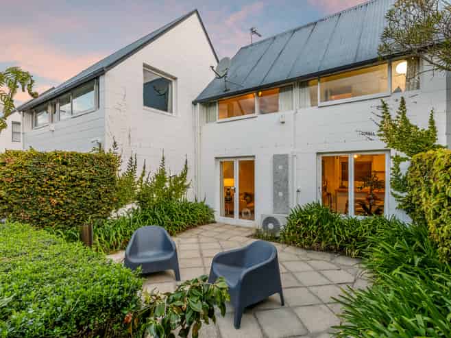 4/104 Rossall Street, Merivale