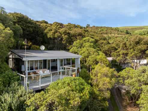 24 Quail Crescent, Takamatua