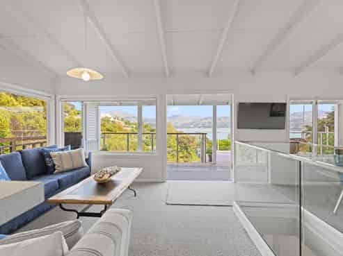 24 Quail Crescent, Takamatua