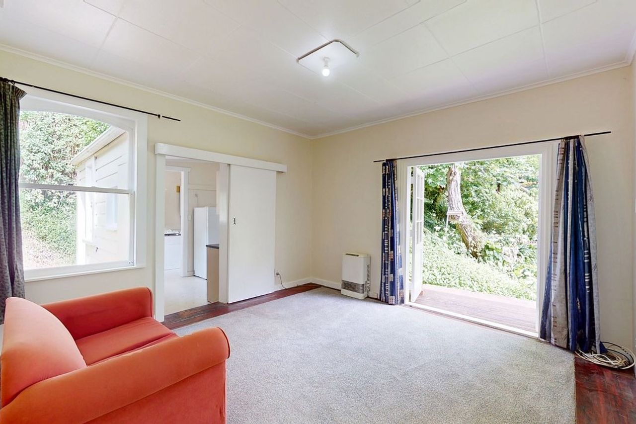 Spacious 5-Bedroom Family Home - Bild 2