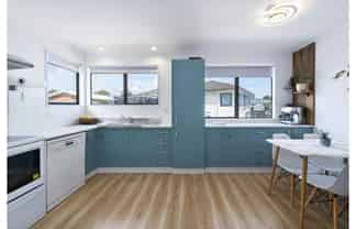 2/221 Waitemata Drive, Ranui