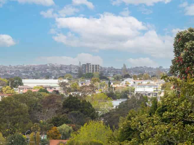 8A Butterworth Drive, Glendene