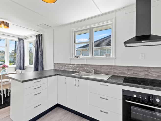 6 Tui Place, Gonville