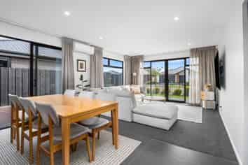 12 Dallimore Drive, Belfast