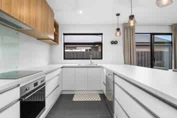 12 Dallimore Drive, Belfast