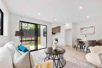 8B Butterworth Drive, Glendene