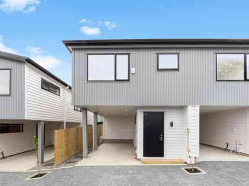 8B Butterworth Drive, Glendene