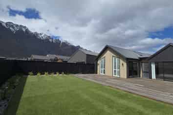 20 Barn Road, Jacks Point