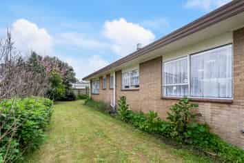 2/24 Waimana Road, Conifer Grove