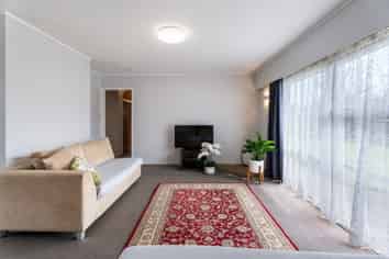 2/24 Waimana Road, Conifer Grove