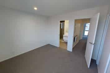 1/37  Webb Street, Merivale