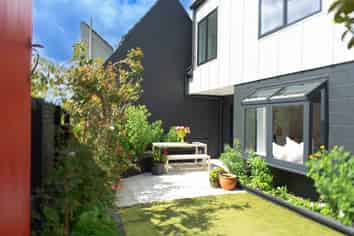 2/278 St Heliers Bay Road, St Heliers