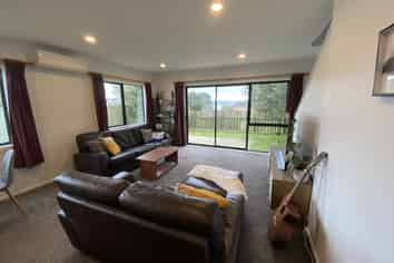 43B Horokiwi Road West, Newlands