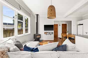 5 Barker Road, Marewa