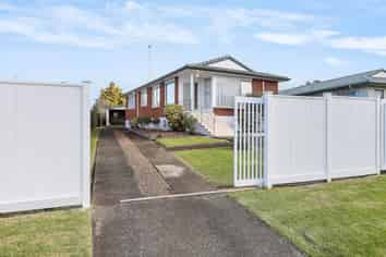 60 Eban Avenue, Hillcrest