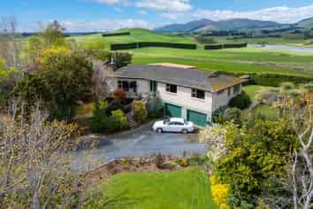 101 Main Road, Clinton